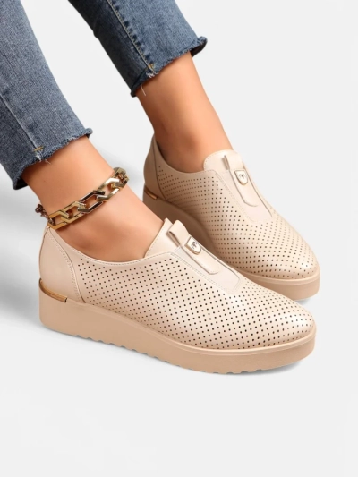 Royalfashion Slip-on women's perforated shoes Goffies