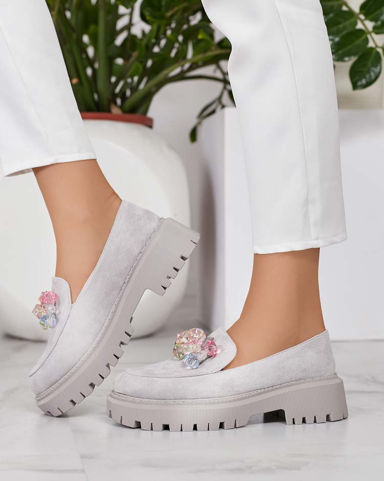 Helehallid naiste mokasiinid värviliste helmedega Hetika - Jalatsid