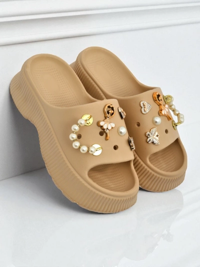 Royalfashion Naiste kummist sandaalid kaunistustega Slash Glam