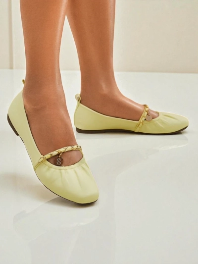 AURELIA Gialla women's ballet flats with a yellow chain, eco leather