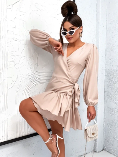 Royalfashion Naiste sidumisega mini kleit volangidega