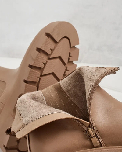 Royalfashion Naiste saapad paksema tallaga Gegri