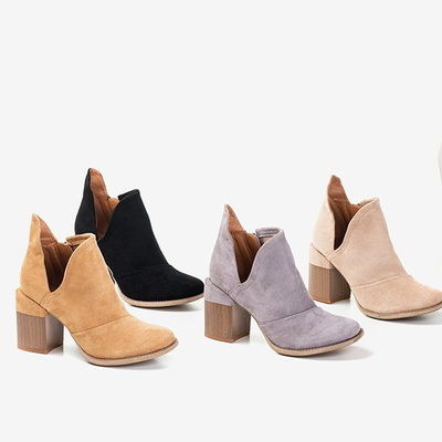 Beige women's boots on a post with cutouts Cintura - Footwear