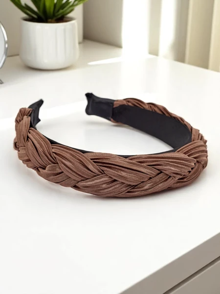 Royalfashion Punutud gofreeritud peapael Nina