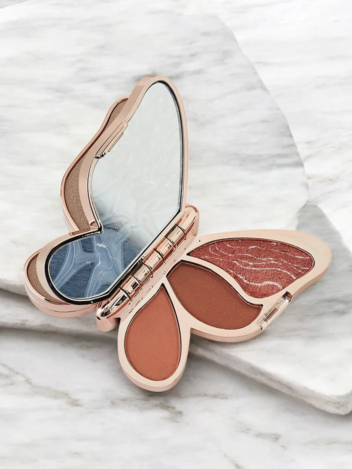 Palette of 6 eyeshadows in the shape of a butterfly 0112g