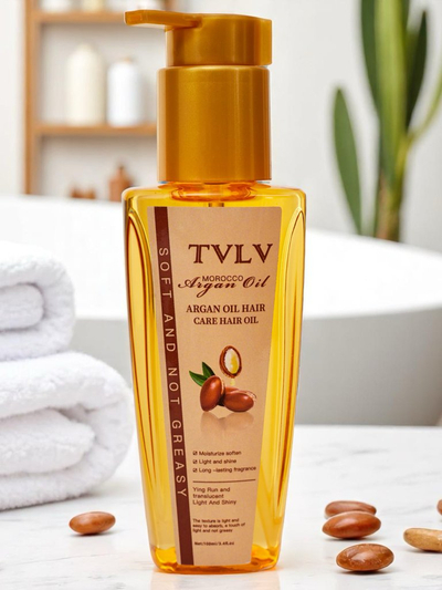 Argan oil for hair moisturizing and illuminating hair