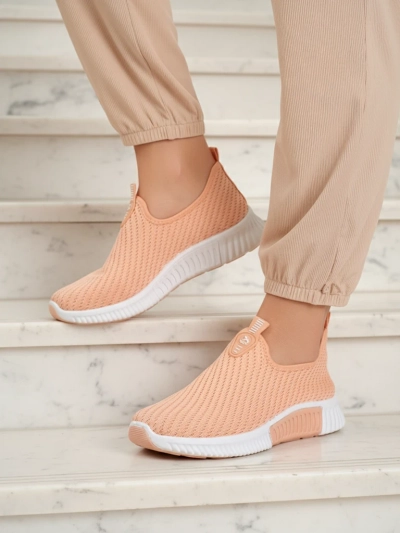 Athena roosad naiste spordijalatsid