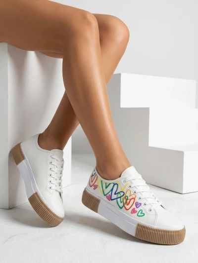 Royalfashion Women's sneakers with heart print Sercess