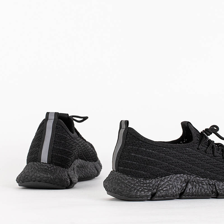 Черные женские кроссовки Noliko