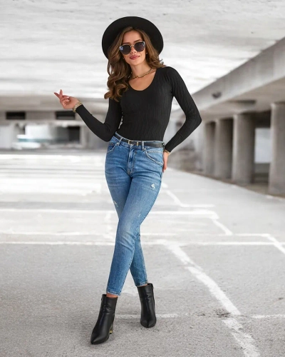 Black women's V-neck sweater - Clothing