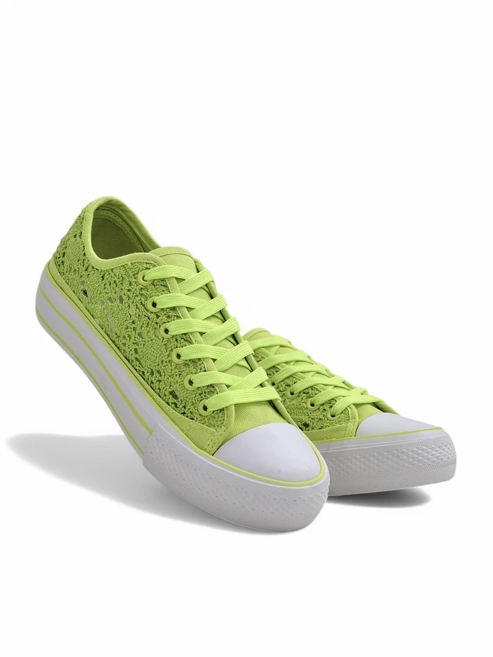Royalfashion Women's perforated sneakers Nizzet
