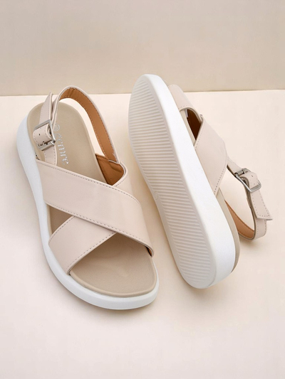 Royalfashion Naiste paksu tallaga sandaalid Riva Star