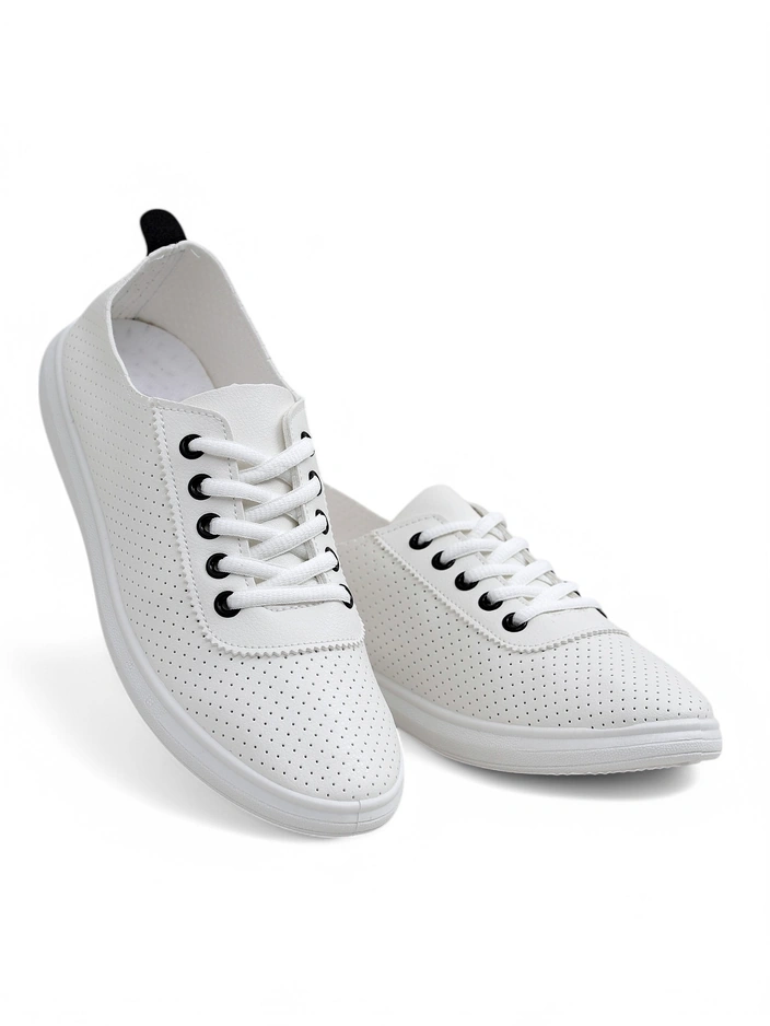 Royalfashion Naiste aetud tossud Tareb