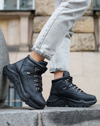 Черные женские утепленные ботинки Rueq
