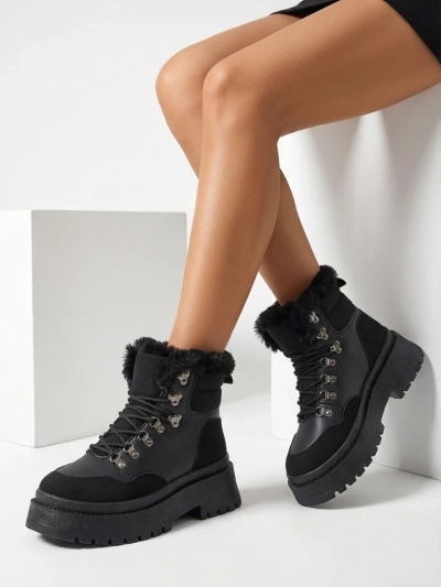 Royalfashion Women's lace-up snow boots Qiroz