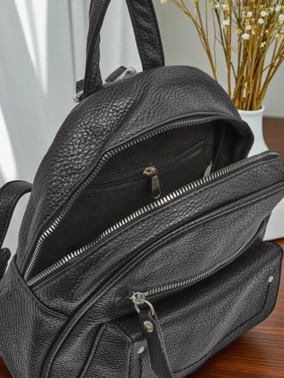 Plecak damski Astrea Królewska Moda ze skóry ekologicznej czarno-biały