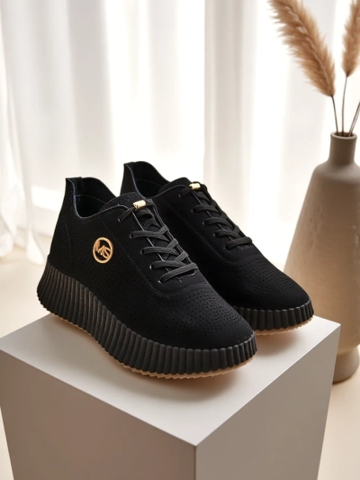 Royalfashion Naiste perforatsiooniga spordijalatsid Tobin