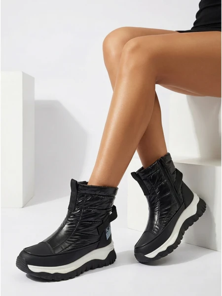 Naiste a'la lumesaapad Livvo