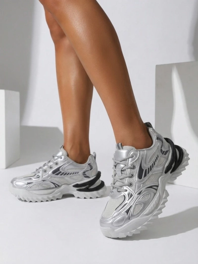 Royalfashion Women's Lacquered Sneakers Leysi