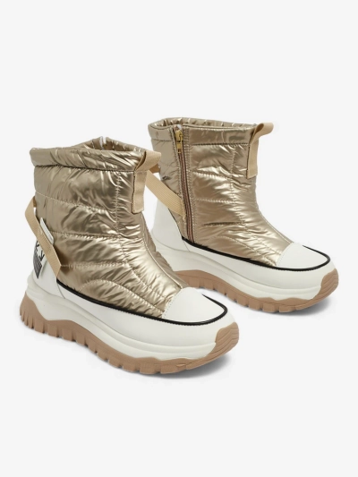 Naiste a'la lumesaapad Livvo