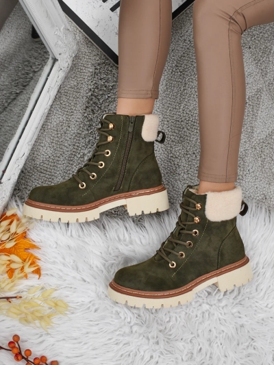 Naiste karvase voodriga matkasaapad Tessara