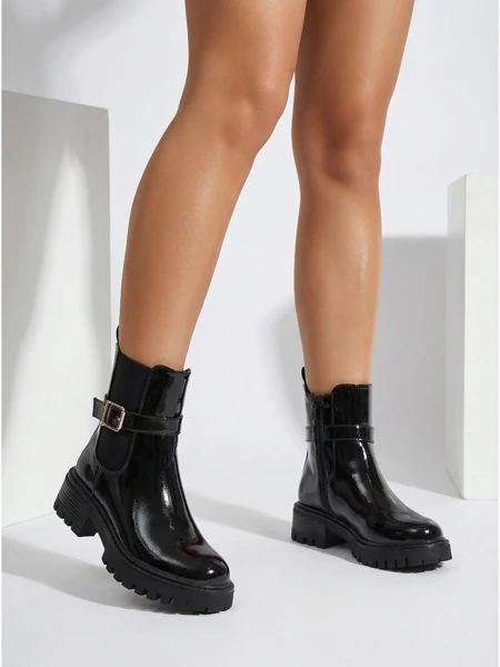 Lakitud öko-nahast naiste saapad Calivi