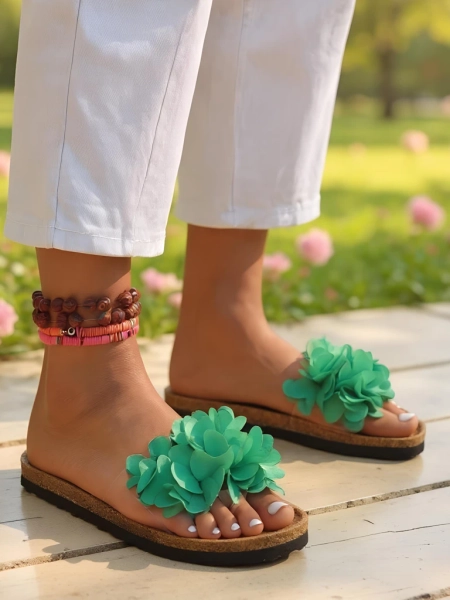 Royalfashion Women's Flip-Flops with Flowers Flora Soft