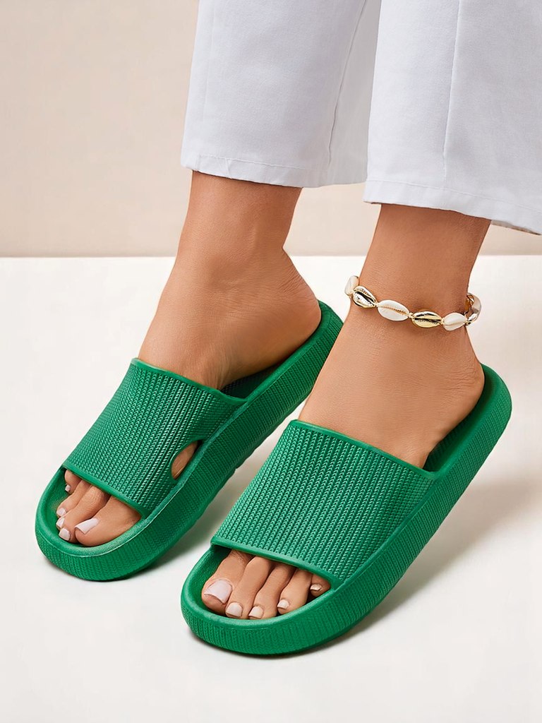 Royalfashion Женские резиновые шлепанцы Bree