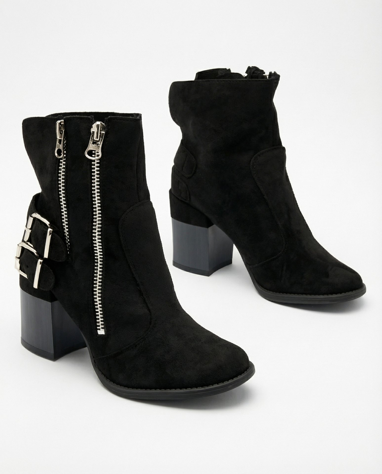 Royalfashion Naiste mustad kaunistustega saapad Feirrgo