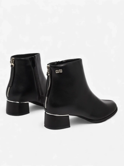 Naiste öko-nahast poolsaapad Arshinea