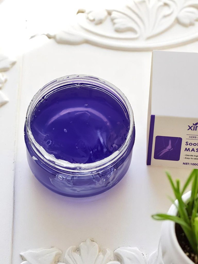 Natural massage gel soothing pain