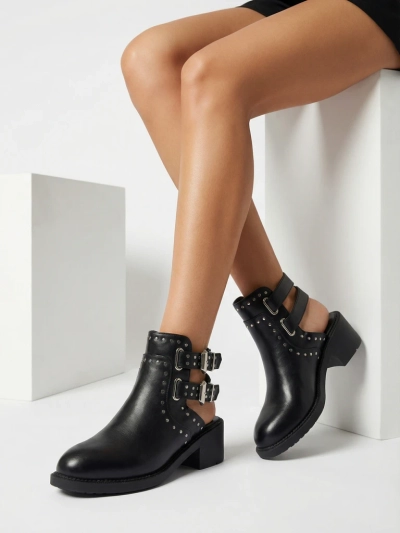 Royalfashion Black women's boots with cutouts Dlagona