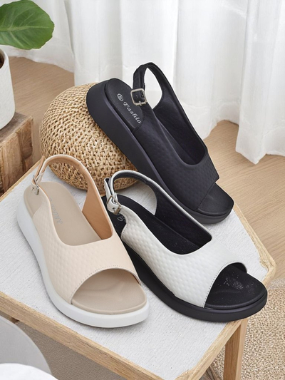 Royalfashion Women's Riva sandals on a thick sole