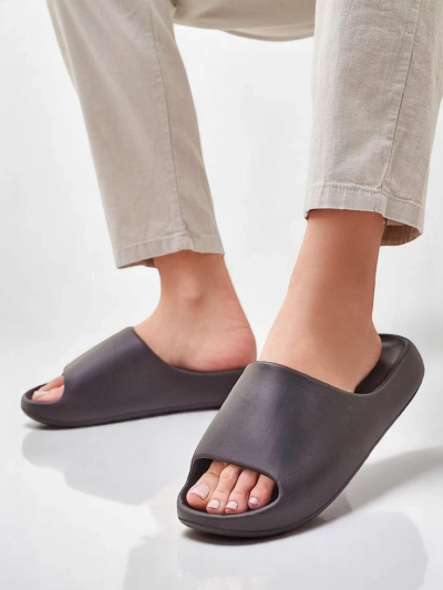 Royalfashion Men's rubber flip-flops Izeld