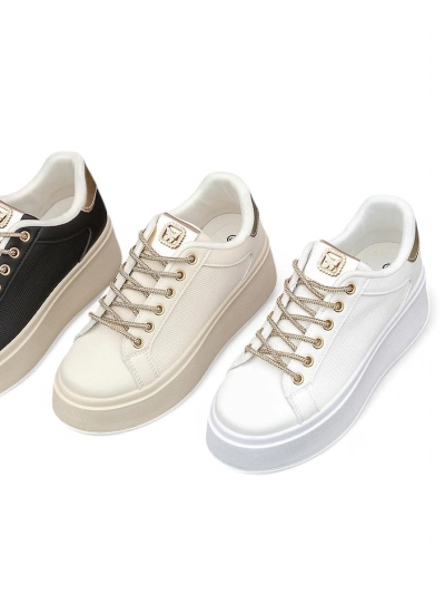 Royalfashion Naiste spordijalatsid dekoratiivsete paeltega Eone