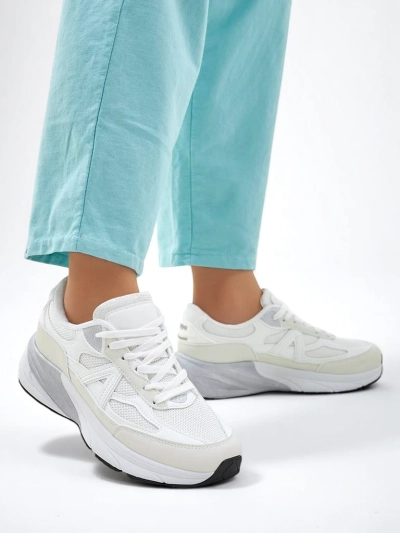 Royalfashion Women's sports sneakers on a thicker sole Moderax