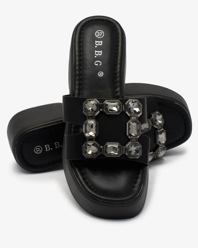 Royalfashion Черные женские украшенные шлепанцы на сплошной подошве Norixi