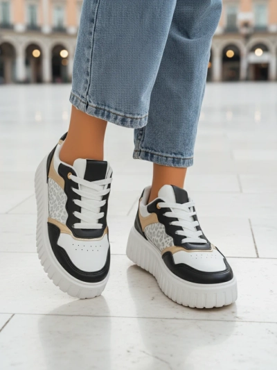 Женские кроссовки Royalfashion Callista платформа черные экокожа размер 40