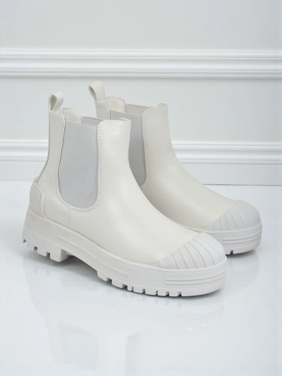 Platvormil poolsaapad öko-nahast Amber Veil