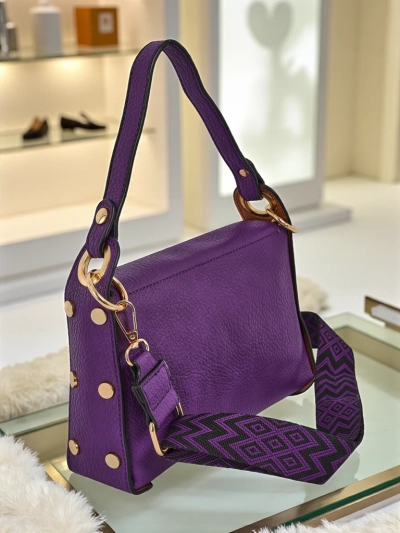 Hera Viola women's handbag, purple eco-leather with bee decoration