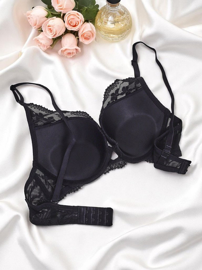 Royalfashion Naiste pitsiga push-up rinnahoidja Luna Push-Up