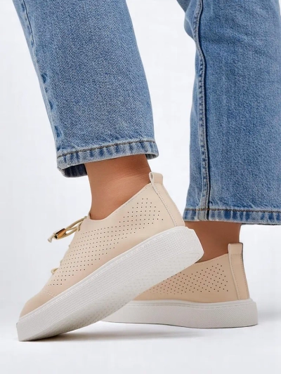 Royalfashion Women's perforated laced sports shoes Vaned