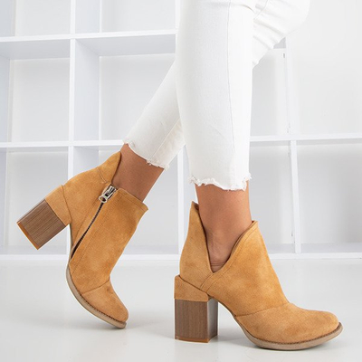 Light brown women's ankle boots with Cintura cut-outs - Footwear