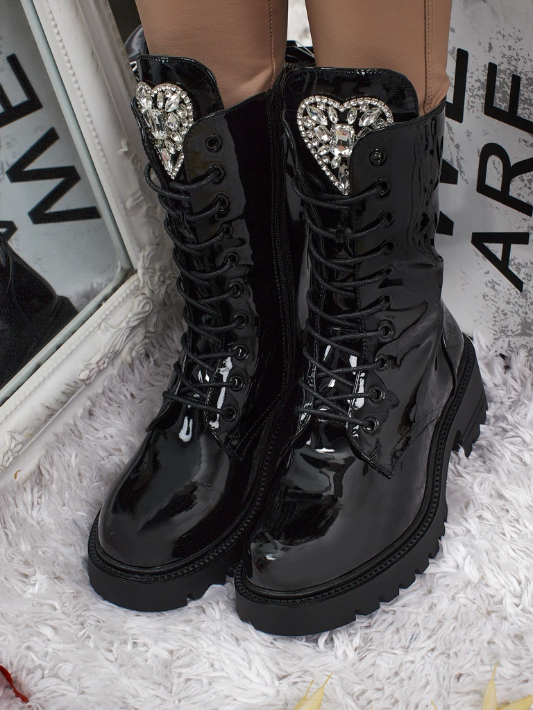 Женские лакированные ботинки на шнуровке Emelune