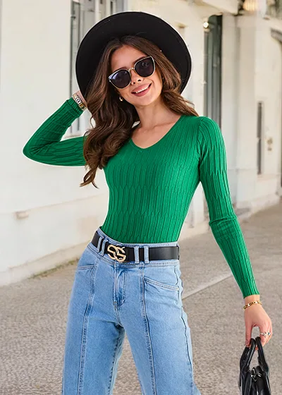 Women's green V-neck sweater - Clothing