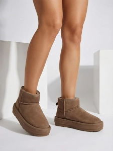 светло-коричневый