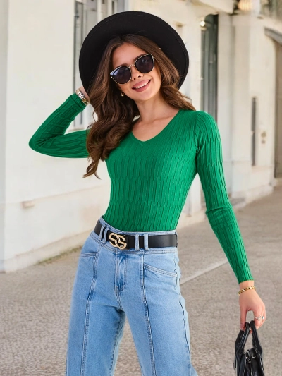 Women's green V-neck sweater - Clothing