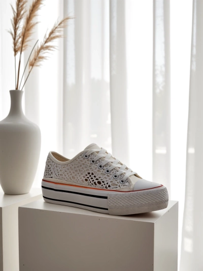 Royalfashion Naiste perforatsiooniga tossud Nizzet