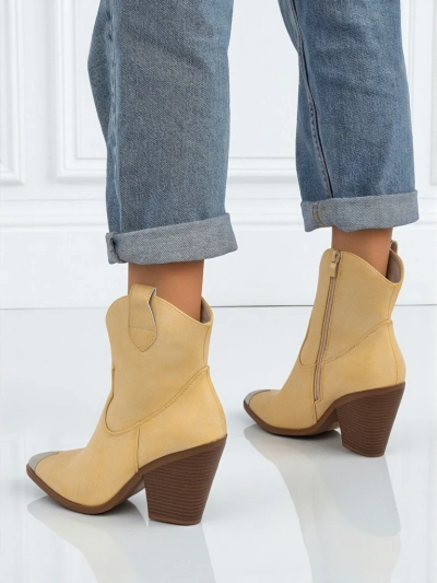 Naiste kauboisaapad kontsaga ja dekoratiivse ninaosaga Glacier Fang