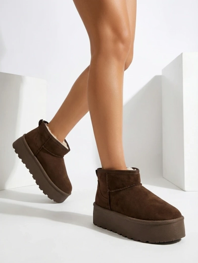 Royalfashion Women's platform snow boots a'la Dagodo